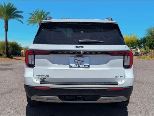 Star White Metallic Tri-Coat 2025 Ford Explorer Active