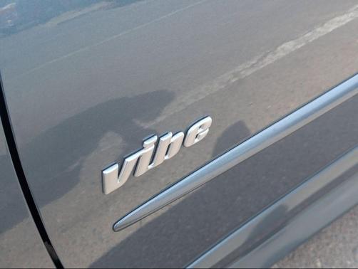 Gray 2006 Pontiac Vibe Base