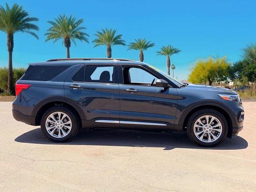 Stone Blue Metallic 2024 Ford Explorer XLT