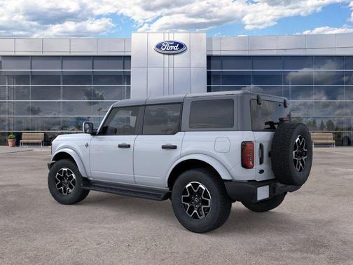 YZ OXFORD WHITE 2026 Ford Bronco Outer Banks