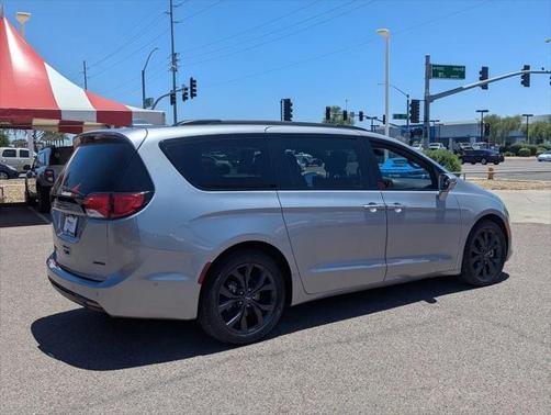 2019 Chrysler Pacifica Limited