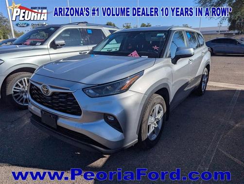 2024 Toyota Highlander LE