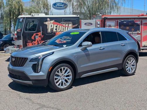 2023 Cadillac XT4 Premium Luxury