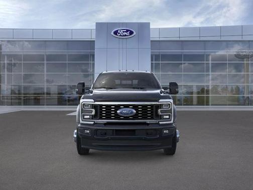 2026 Ford F-450 Platinum