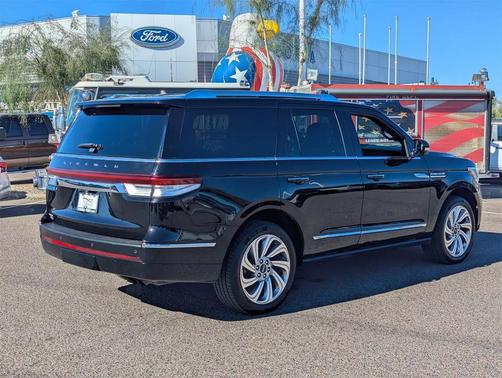 2024 Lincoln Navigator Reserve