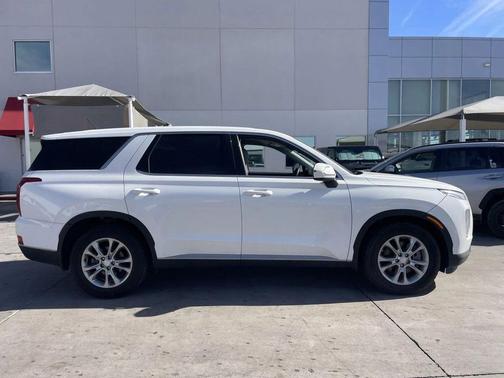 2022 Hyundai PALISADE SE