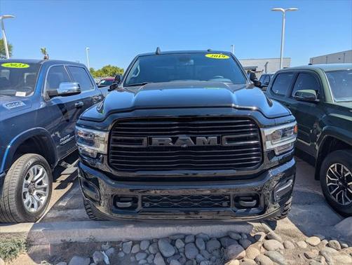 2019 RAM 2500 Laramie Crew Cab 4x4 6'4' Box