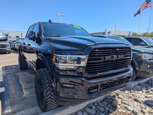 2019 RAM 2500 Laramie Crew Cab 4x4 6'4' Box