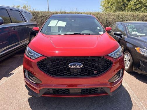 Rapid Red Metallic Tinted Clearcoat 2020 Ford Edge ST