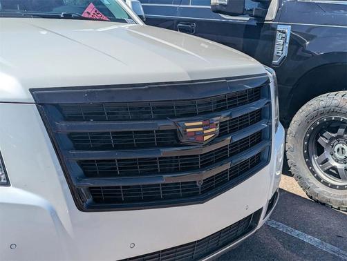 2017 Cadillac Escalade Luxury