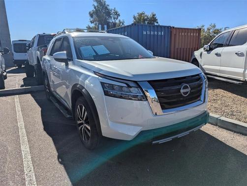 2024 Nissan Pathfinder Platinum FWD