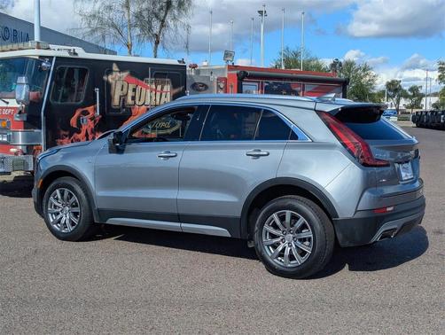 2023 Cadillac XT4 Premium Luxury