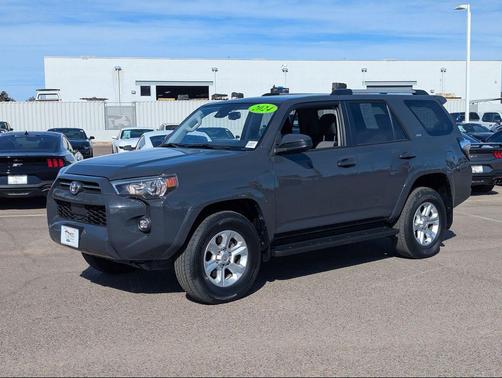 2024 Toyota 4Runner SR5