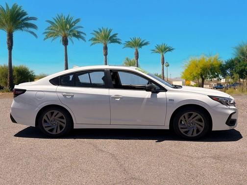 Crystal White Pearl 2024 Subaru Legacy Sport
