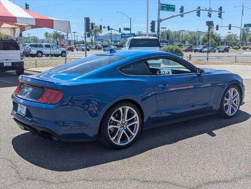 2022 Ford Mustang EcoBoost Premium