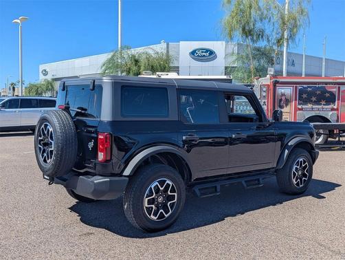 2023 Ford Bronco Base