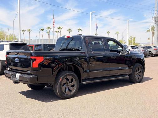 Agate Black Metallic 2023 Ford F-150 Lightning XLT