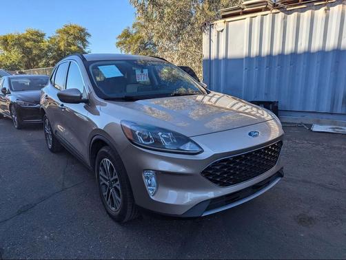 2020 Ford Escape SEL
