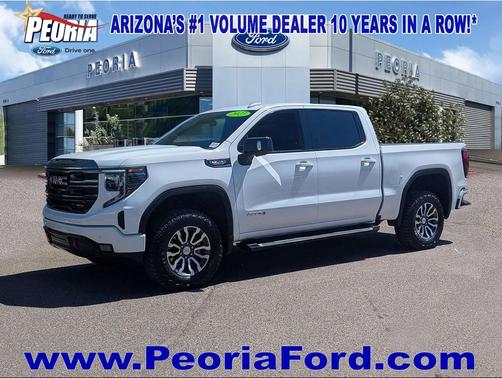2023 GMC Sierra 1500 AT4