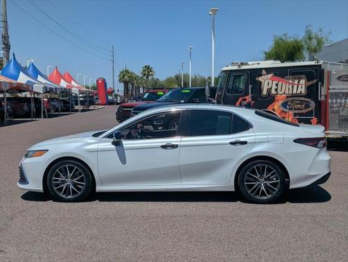 2023 Toyota Camry XLE