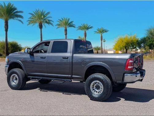 2021 RAM 2500 Laramie Crew Cab 4x4 6'4' Box