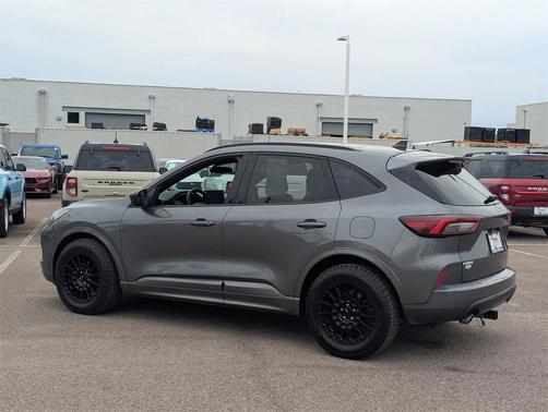 2023 Ford Escape ST-Line