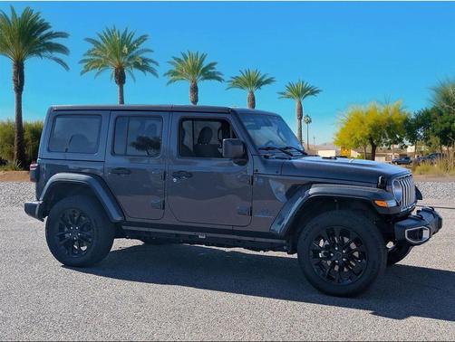 2025 Jeep Wrangler 4xe Sahara