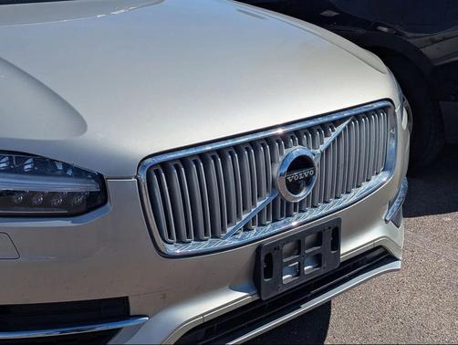 2018 Volvo XC90 Hybrid T8 Inscription