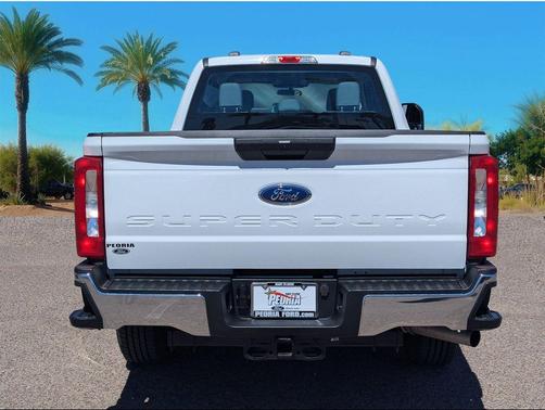 Oxford White 2024 Ford F-250 XL