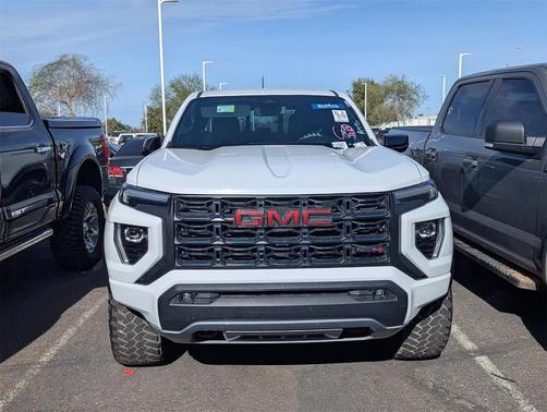 2023 GMC Canyon AT4