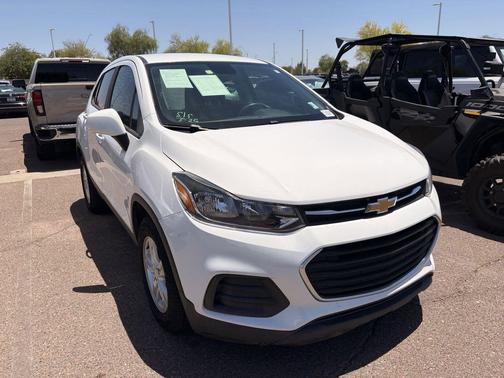 Summit White 2020 Chevrolet Trax LS