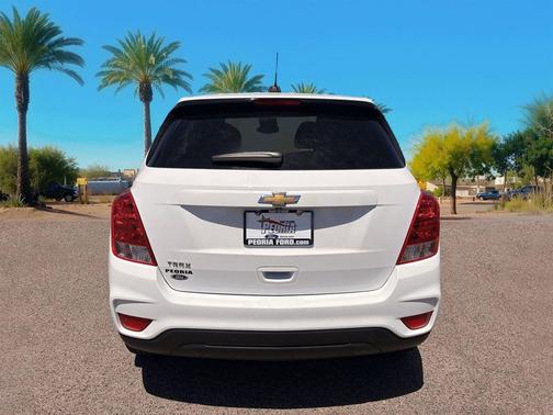 Summit White 2020 Chevrolet Trax LS