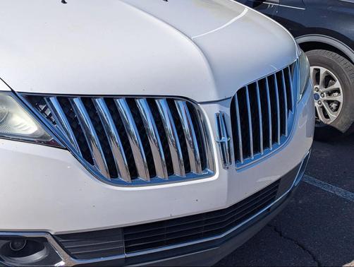 2011 Lincoln MKX Base