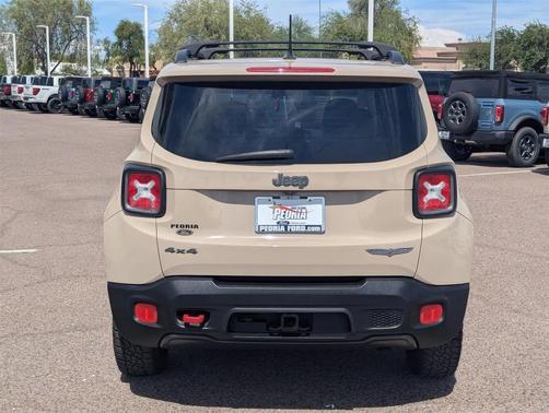 2017 Jeep Renegade Trailhawk