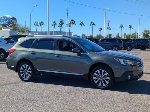 2019 Subaru Outback 2.5i Touring