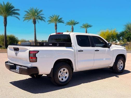 Glacier White 2022 Nissan Frontier S