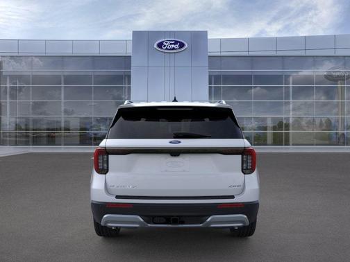 Space White Metallic 2026 Ford Explorer Platinum