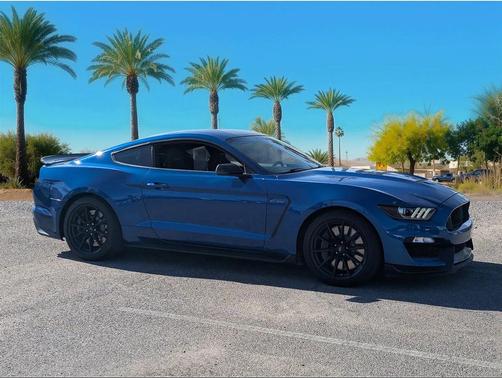 2017 Ford Shelby GT350 Base