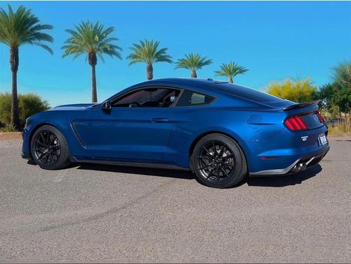2017 Ford Shelby GT350 Base