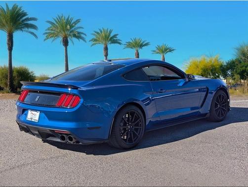 2017 Ford Shelby GT350 Base