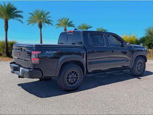 Super Black 2022 Nissan Frontier PRO-X