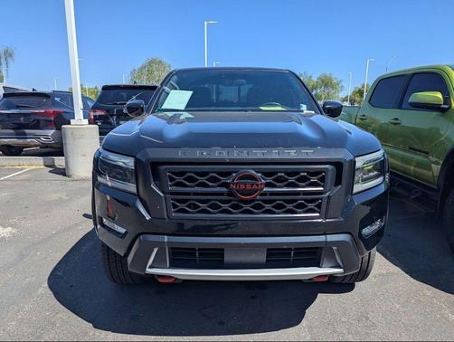 Super Black 2022 Nissan Frontier PRO-X