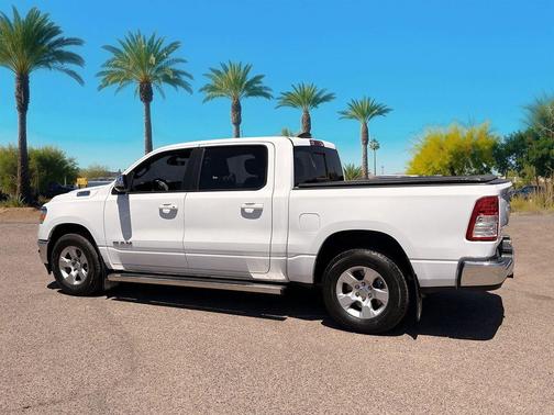 Bright White 2022 RAM 1500 Big Horn/Lone Star