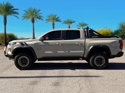 Sand Dune Metallic 2023 Chevrolet Colorado ZR2