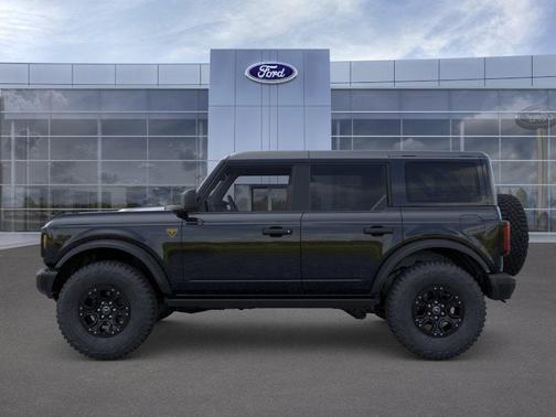 Shadow Black 2026 Ford Bronco Badlands