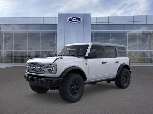 Oxford White 2026 Ford Bronco Badlands
