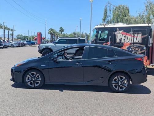 2019 Toyota Prius XLE