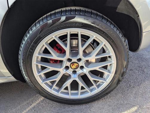 2021 Porsche Macan GTS