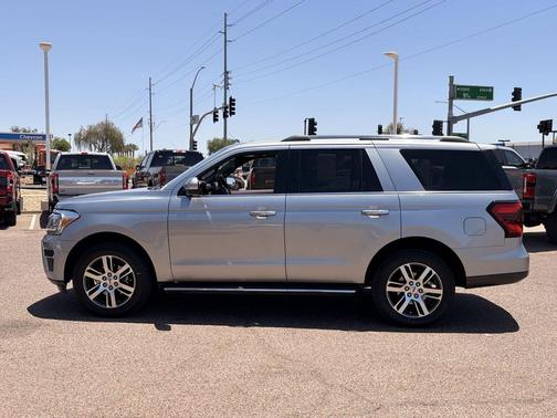Iconic Silver Metallic 2022 Ford Expedition Limited