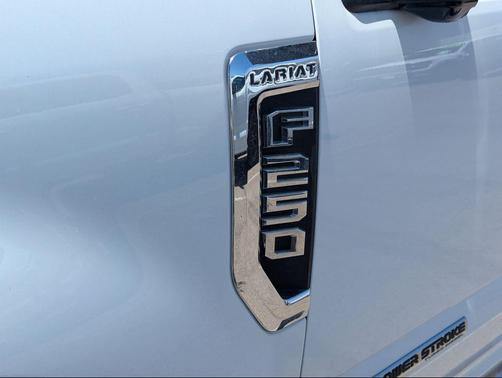 Oxford White 2021 Ford F-250 Lariat
